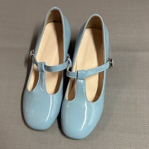 Pretty Angel size 34 Blue Kids T-Bar Shoes patent leather shoes